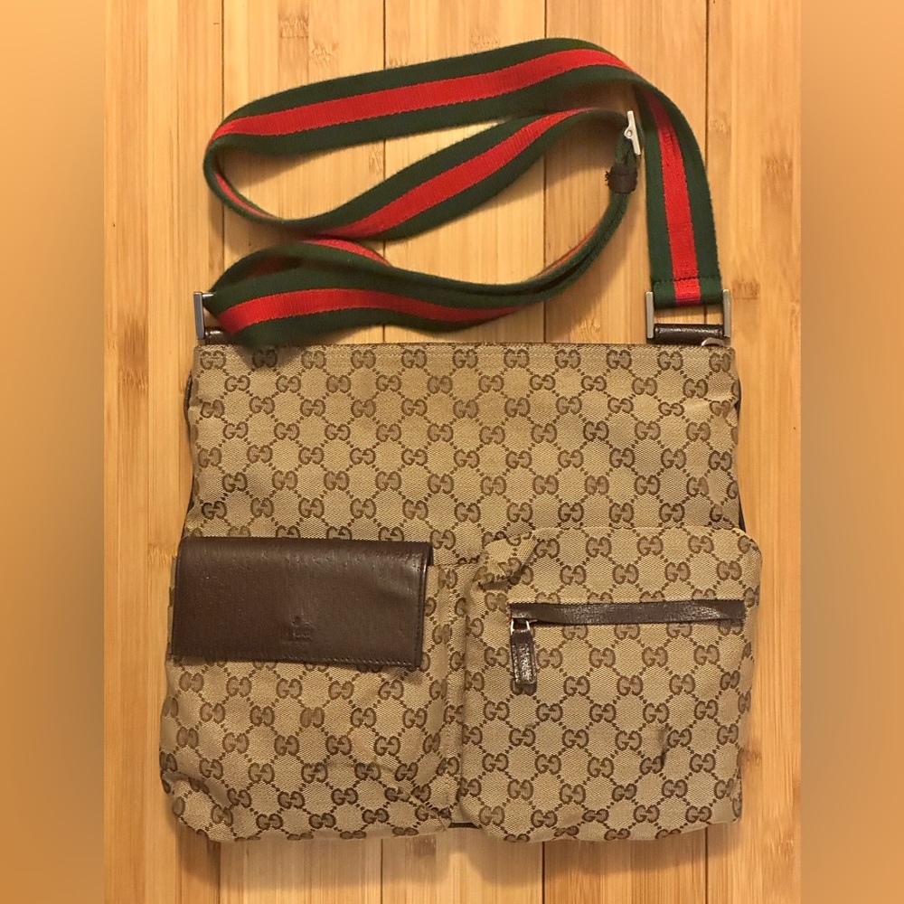 Gucci Messenger bag